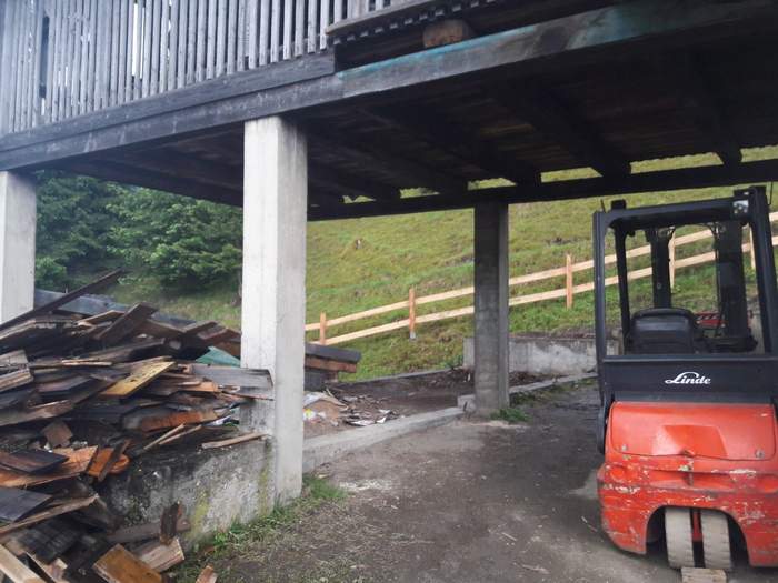 Abriss der maroden Holzhütten beim Trockenboden, 2019